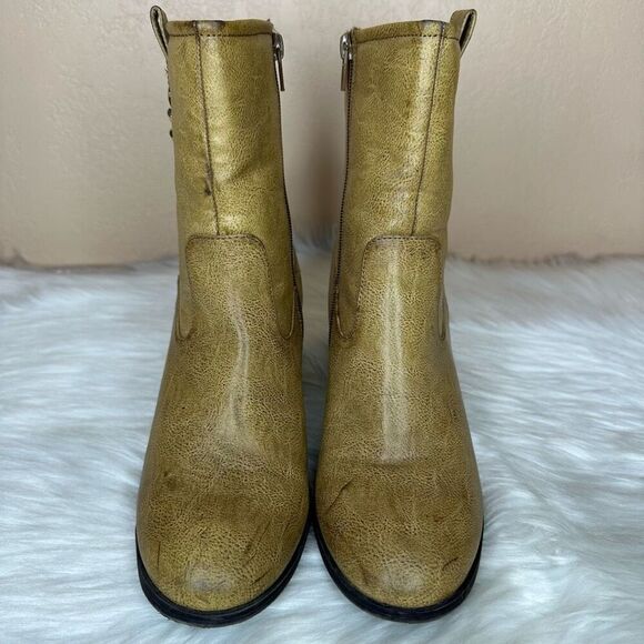 Rampage Tan Boots Gold Accent Size 10 Heels Retro - Picture 2 of 11